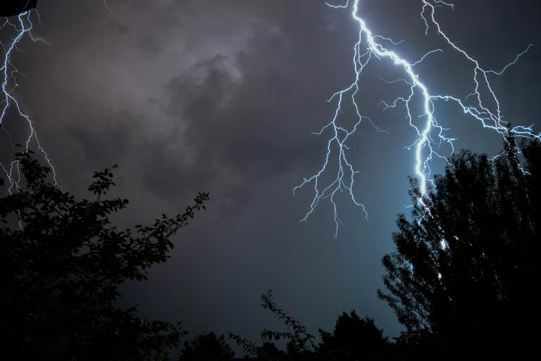 photograph of lightning strike