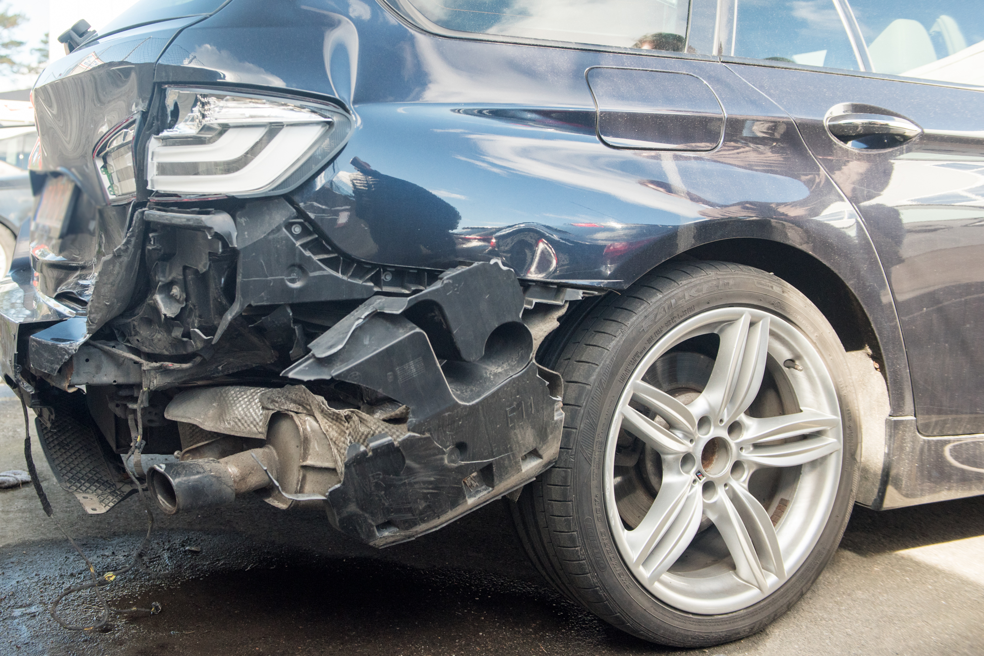 Stor skade på en bil