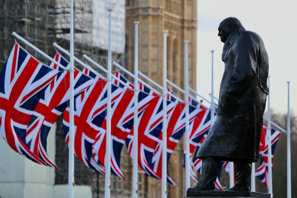 En statue av en mann i Storbritannia
