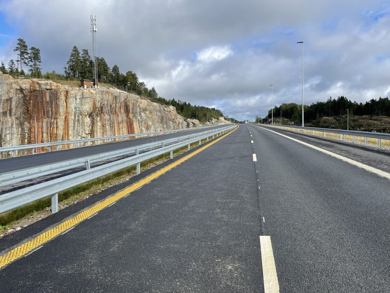 En lang strekning på E39 i Lindesnes