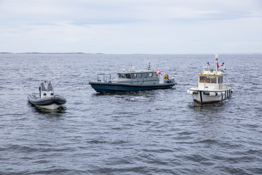 Flere båter i havet