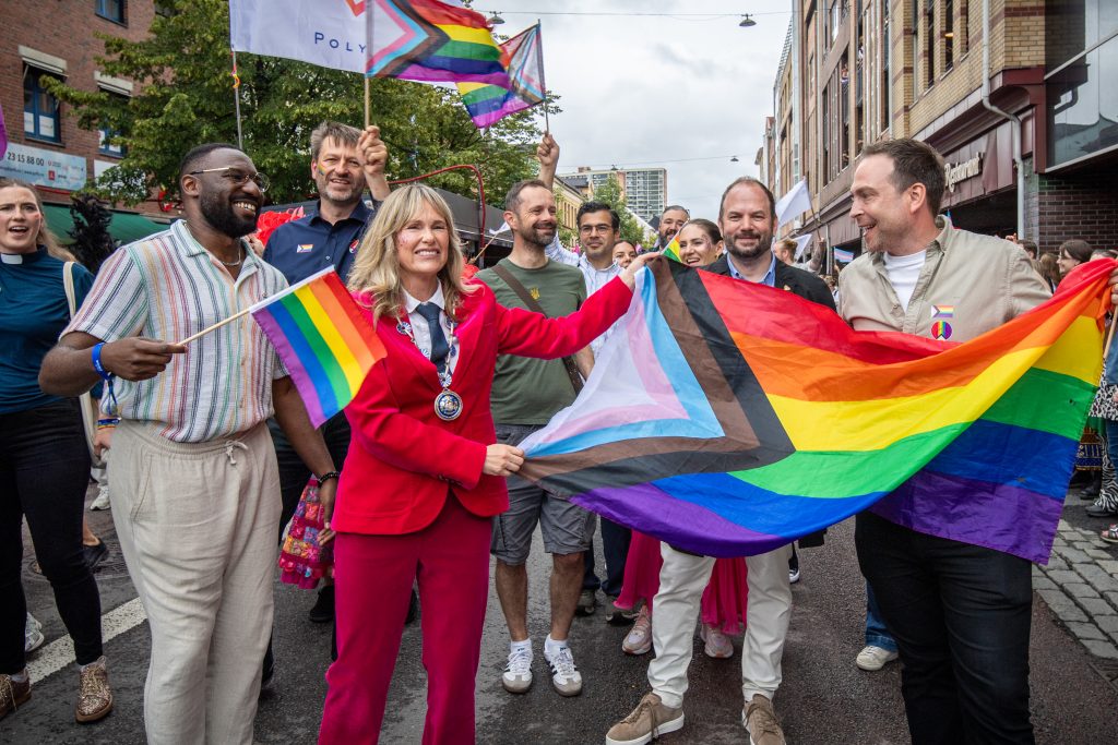 Flere som går i pride