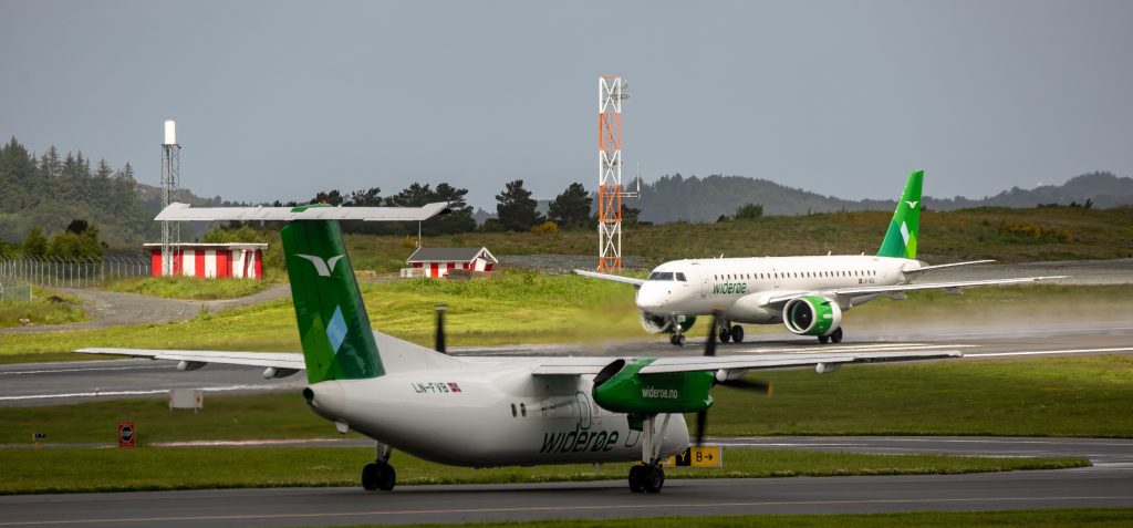 To fly fra Widerøe er på en flybane