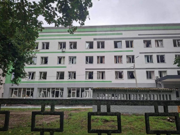 En barneklinikk et hus som er på bilde