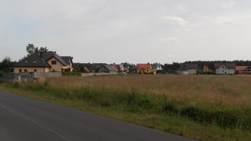 Et jordområde i Czosnówka Polen