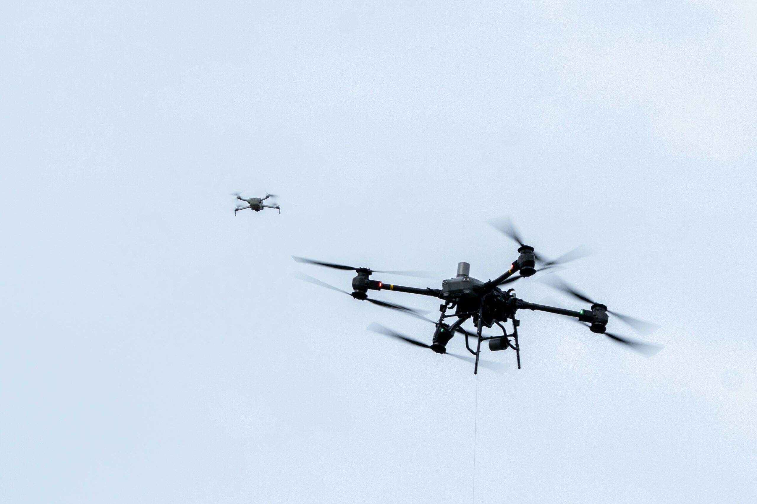 Droner som flyr